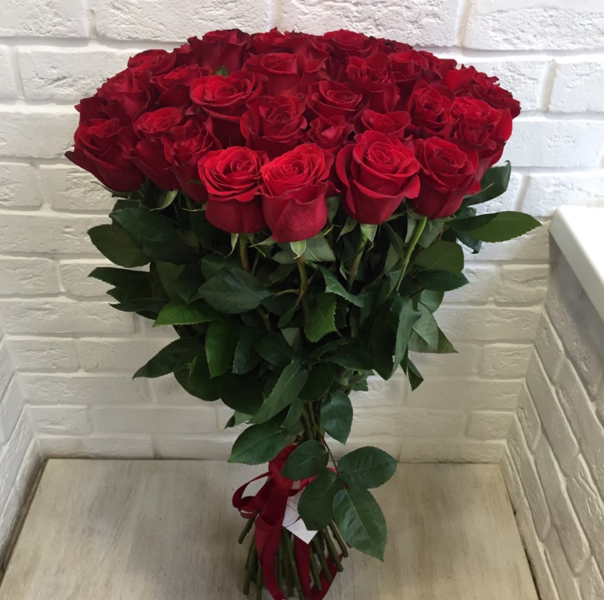 Букет Красные розы Гран При в Зеленогорском Ставропольского края