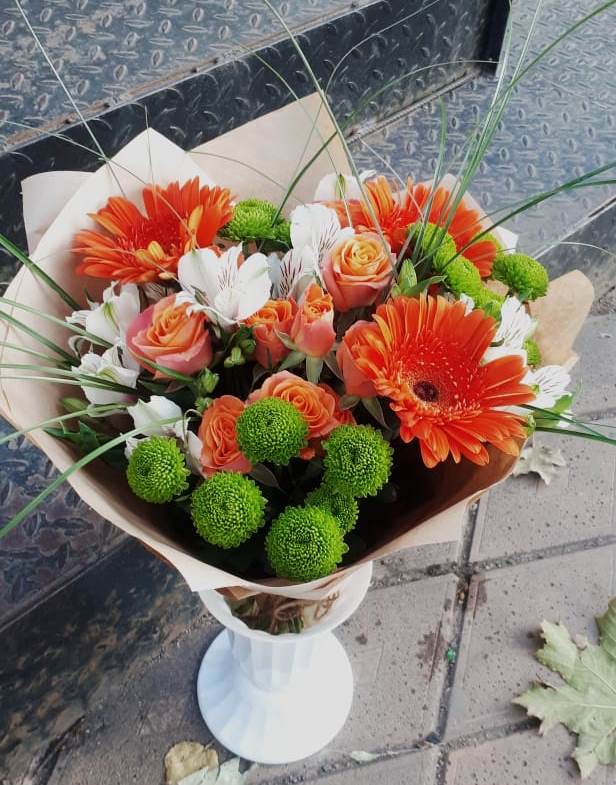 Букет цветов из: Герберы, Хризантемы, Альстромерии и Розы в Зеленогорском Ставропольского края