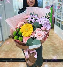 Букет цветов из:  Герберы, Хризантемы, Розы и Гвоздики в Зеленогорском Ставропольского края