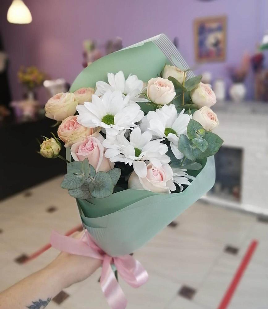 Букет цветов из: Хризантемы и Розы в Зеленогорском Ставропольского края