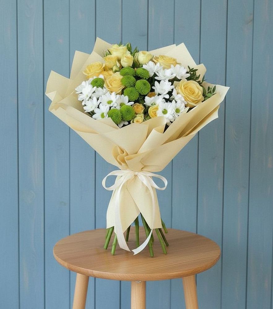 Букет цветов из: Хризантемы и Розы в Зеленогорском Ставропольского края