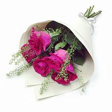 Букет цветов из:  Розы в Зеленогорском Ставропольского края