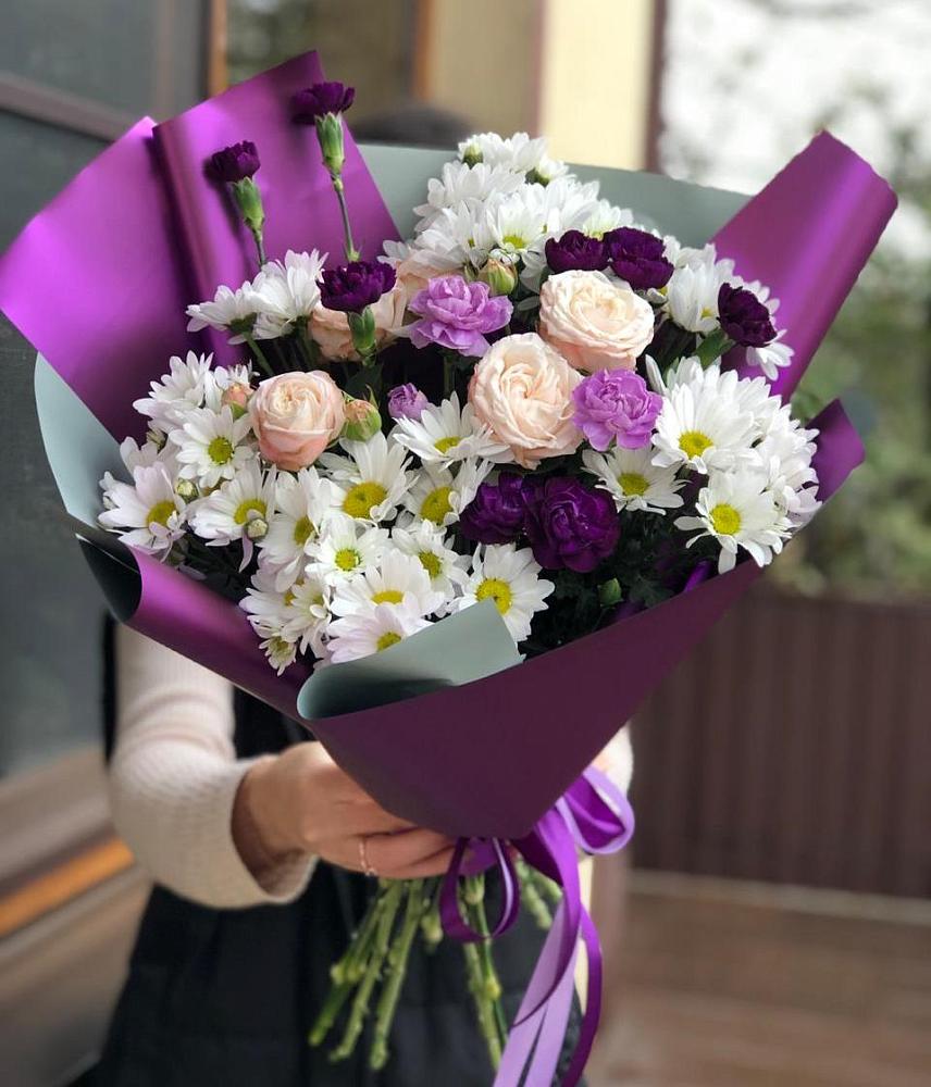 Букет цветов из: Хризантемы, Гвоздики и Розы в Зеленогорском Ставропольского края