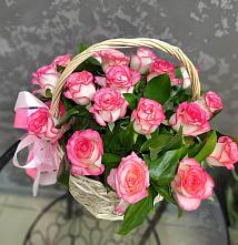 Цветочная композиция из Розы в корзине #REPLACE_PRED# Зеленогорском Ставропольского края