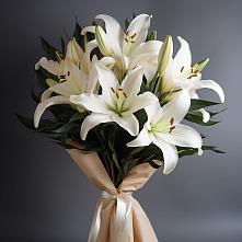 Букет цветов из:  Лилии в Зеленогорском Ставропольского края