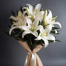 Букет цветов из:  Лилии в Зеленогорском Ставропольского края