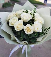 Букет Белые розы Проуд в Зеленогорском Ставропольского края