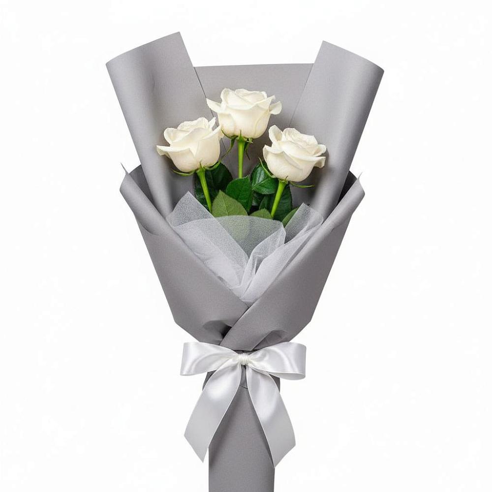 Букет 3 белые розы в Зеленогорском Ставропольского края