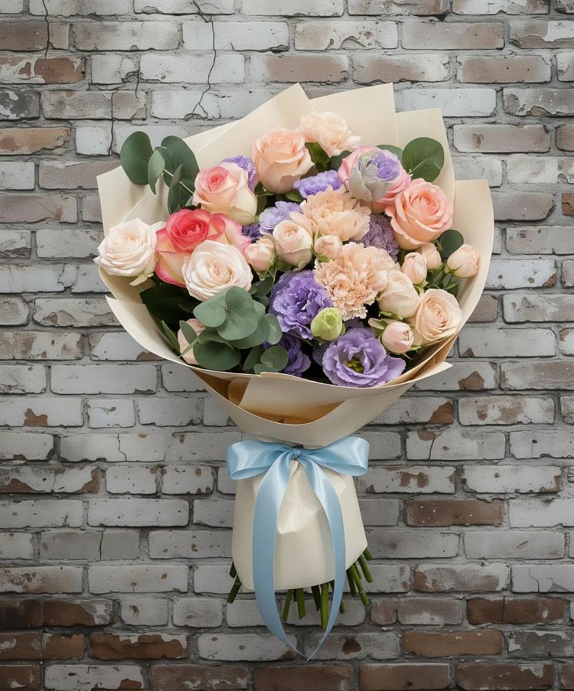 Букет цветов из: Розы, Лизиантусы и Гвоздики в Зеленогорском Ставропольского края