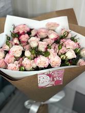 Букет цветов из:  Розы в Зеленогорском Ставропольского края