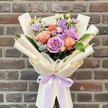 Букет цветов из:  Лизиантусы и Розы #REPLACE_PRED# Зеленогорском Ставропольского края