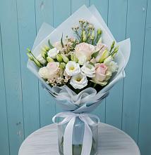 Букет цветов из:  Розы и Лизиантусы в Зеленогорском Ставропольского края
