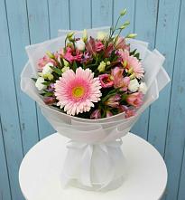 Букет цветов из:  Герберы, Альстромерии и Лизиантусы #REPLACE_PRED# Зеленогорском Ставропольского края