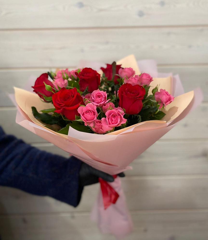 Букет цветов из: Розы в Зеленогорском Ставропольского края