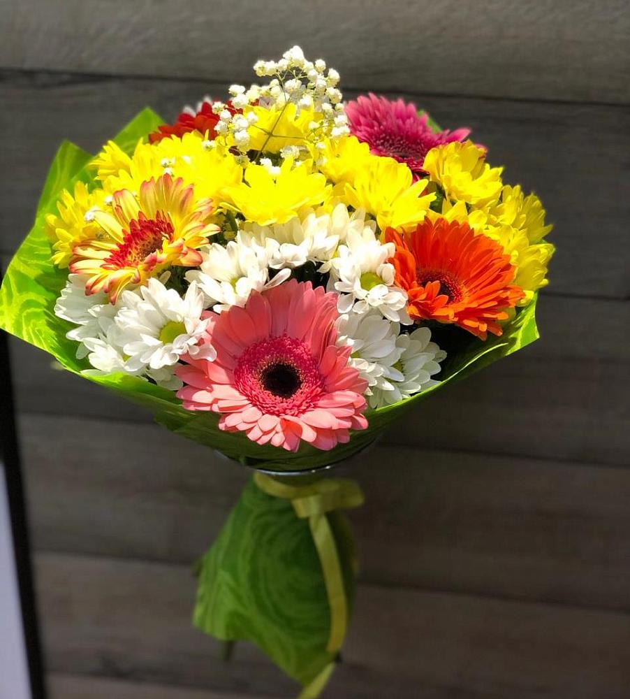 Букет цветов из: Герберы и Хризантемы в Зеленогорском Ставропольского края