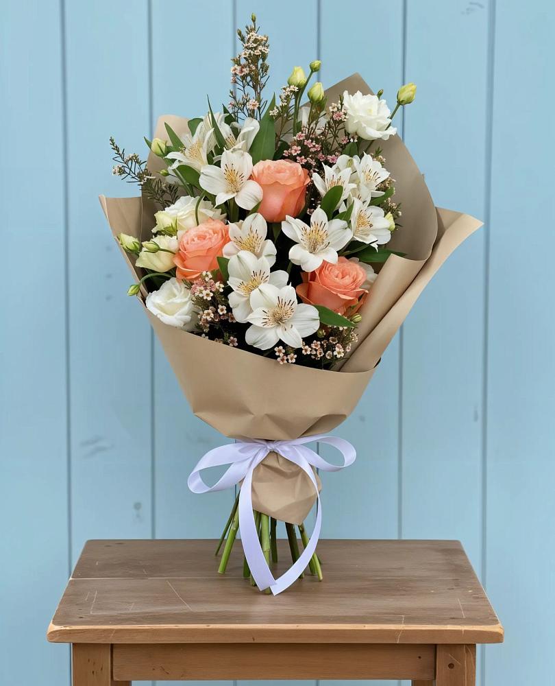 Букет цветов из: Альстромерии, Лизиантусы, Розы и Хризантемы в Зеленогорском Ставропольского края